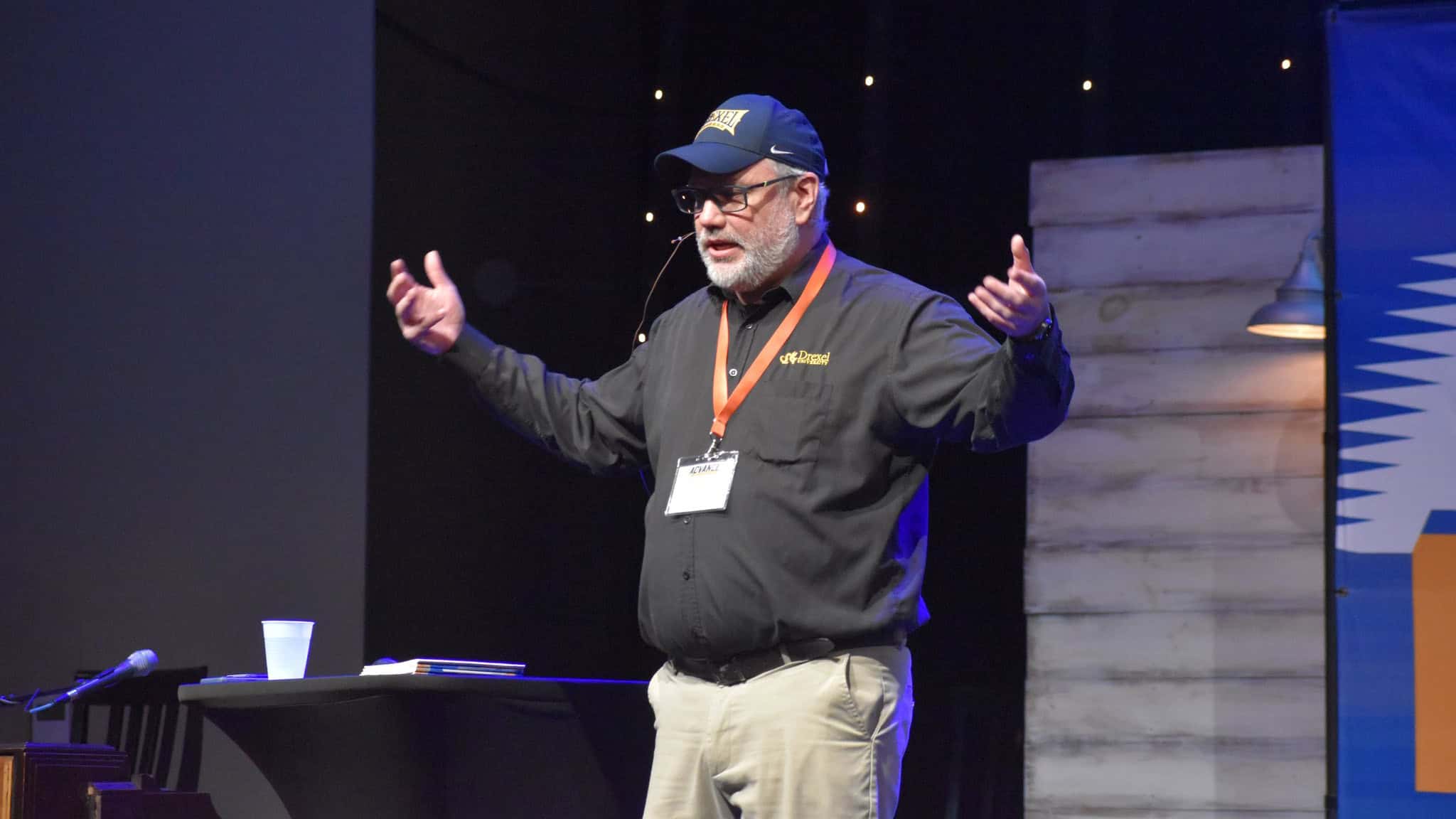 ADV26_23 Pastor Tom Dawson